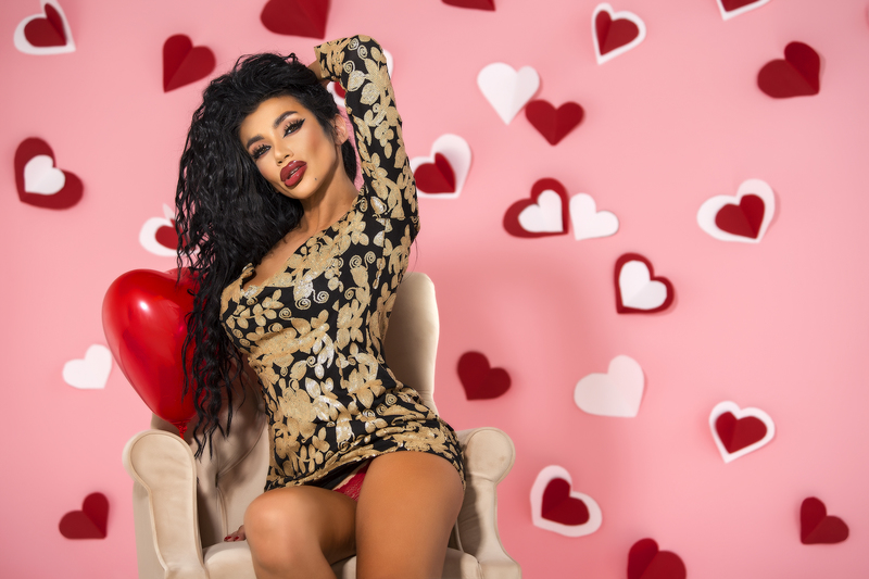 Live sex webcam photo for LoonaLux #1832276