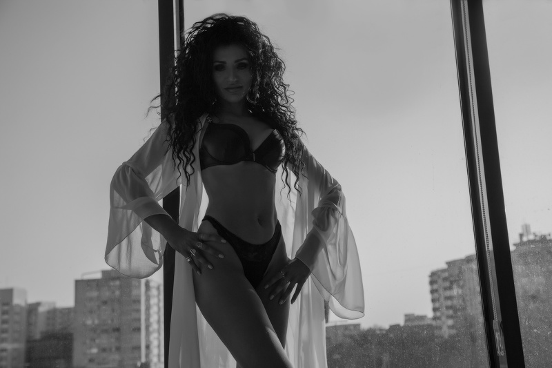 Live sex webcam photo for LoonaLux #1832066