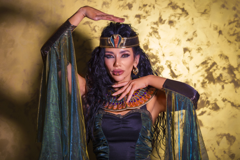 Live sex webcam photo for LoonaLux #1832130