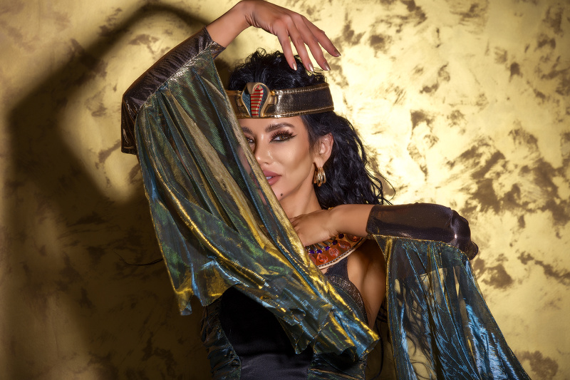 Live sex webcam photo for LoonaLux #1832132