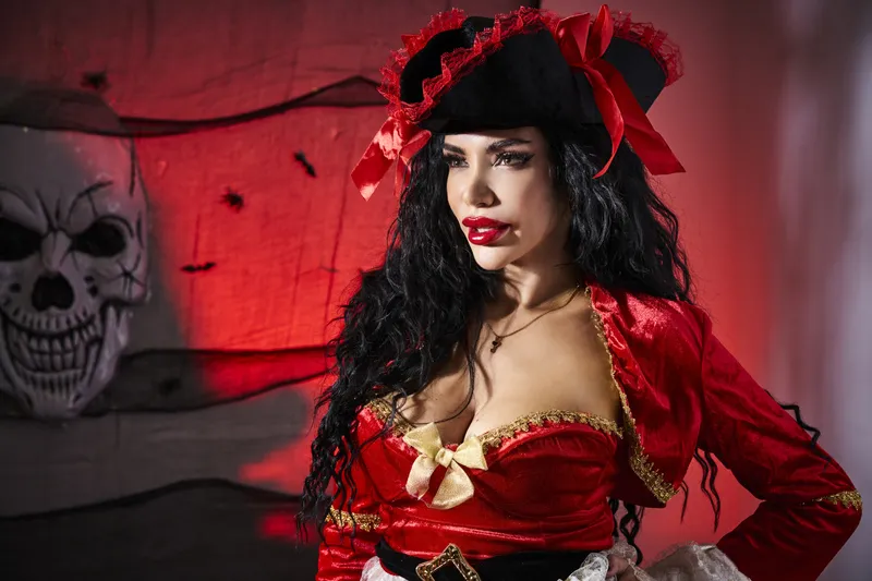 Live sex webcam photo for LoonaLux #2718300