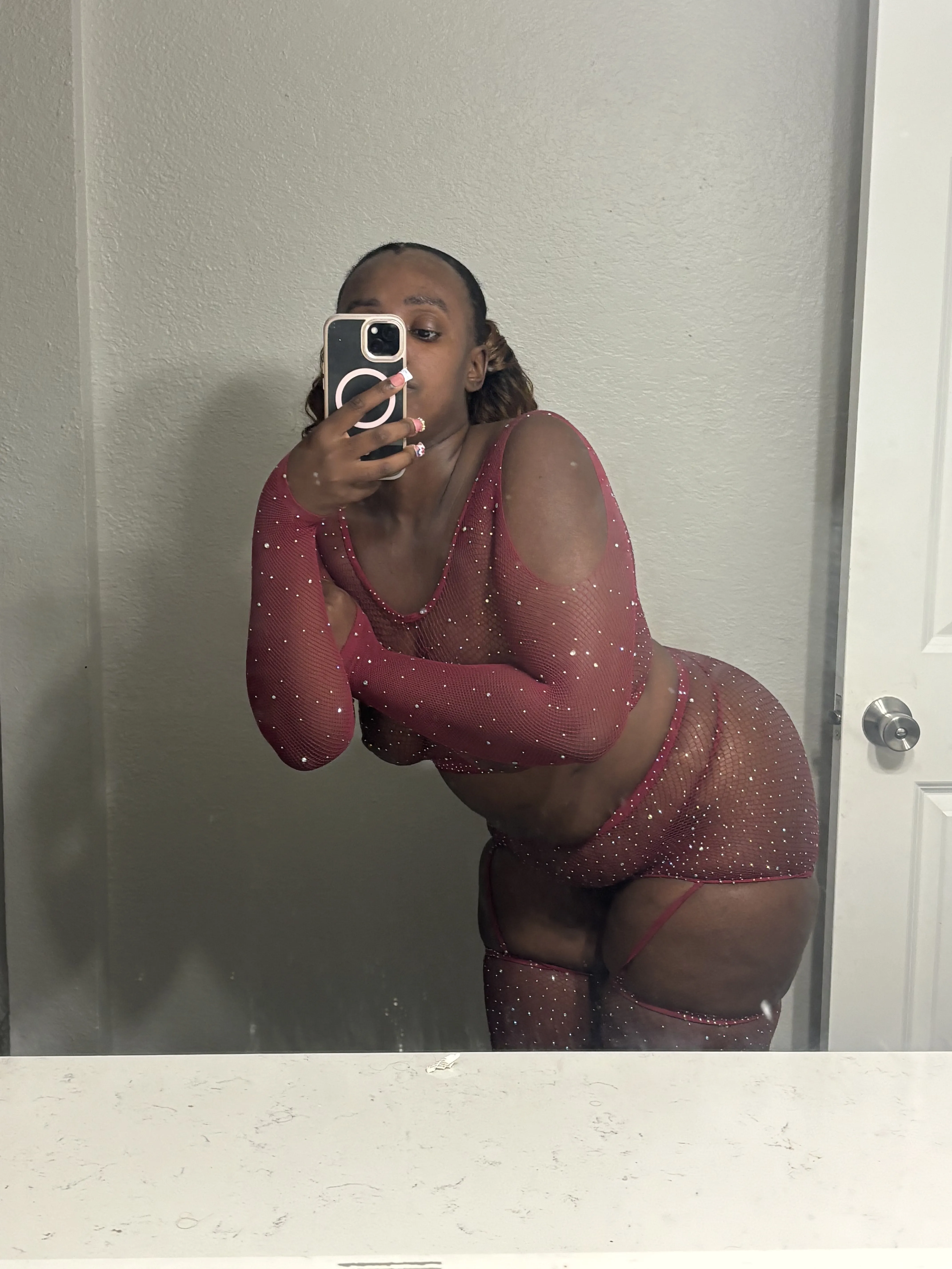 Live sex webcam photo for Loyalbambi #8660969