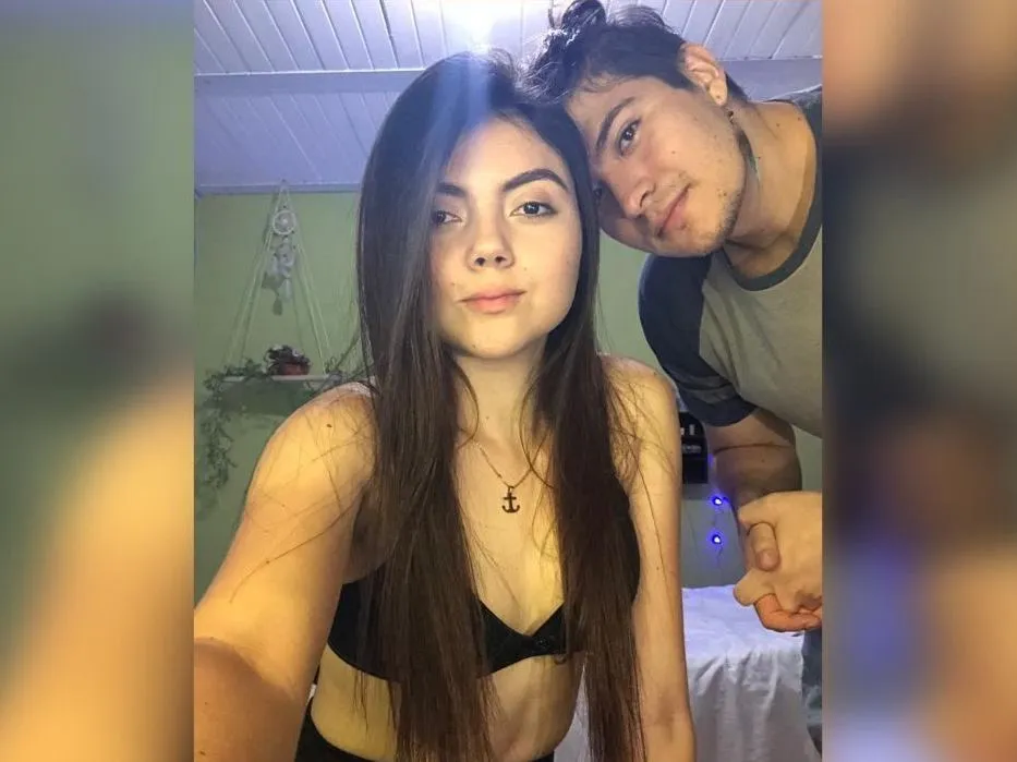 Live sex webcam photo for paulasroom #3663213