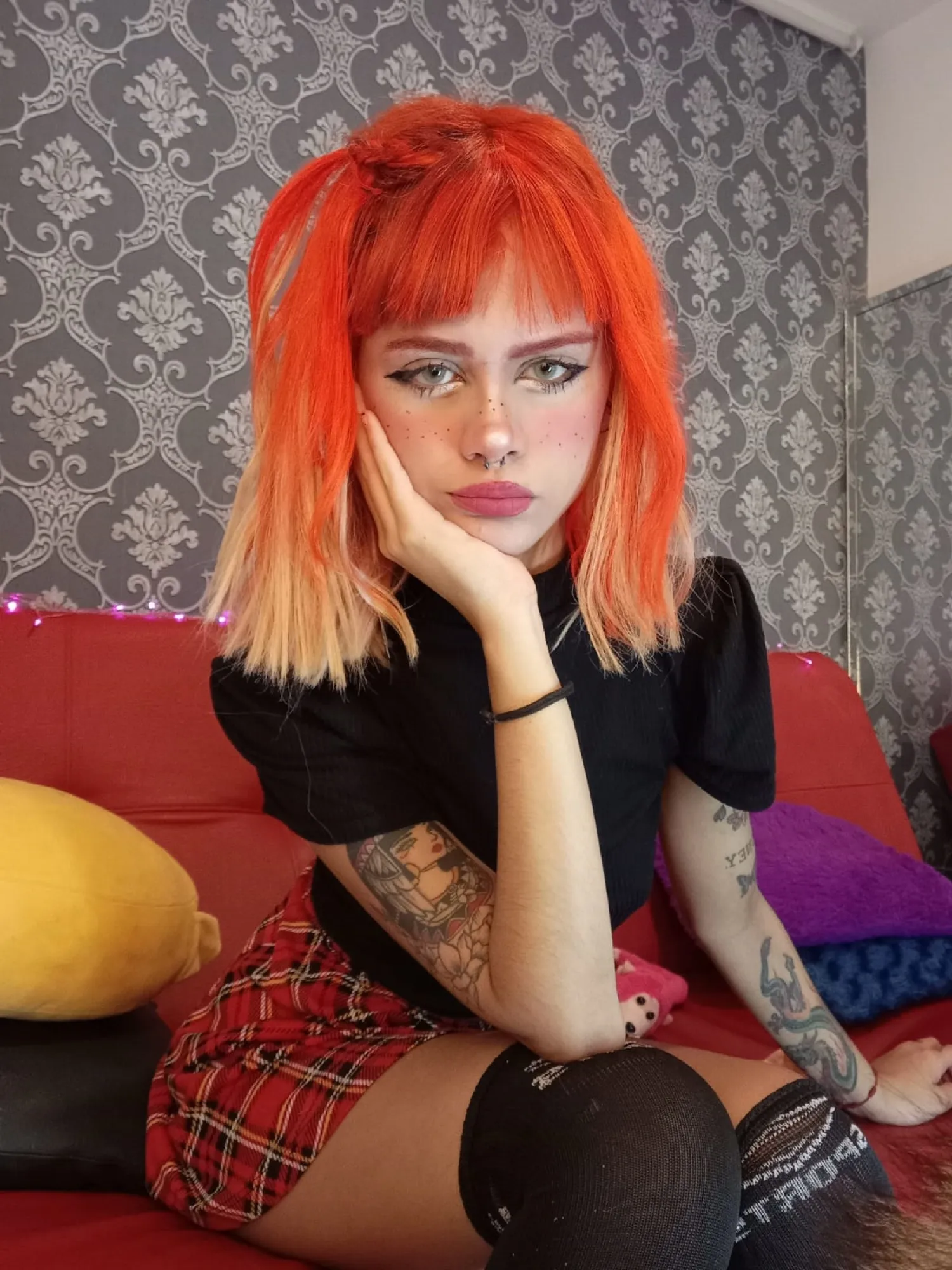 Live sex webcam photo for VictoriaDinucci #7299386