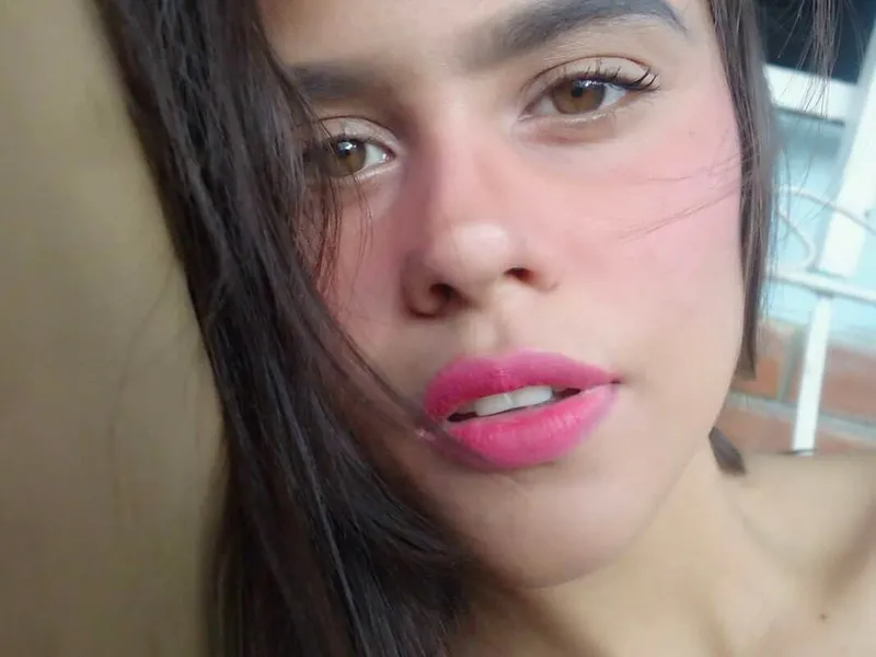 Live sex webcam photo for VictoriaDinucci #7299224