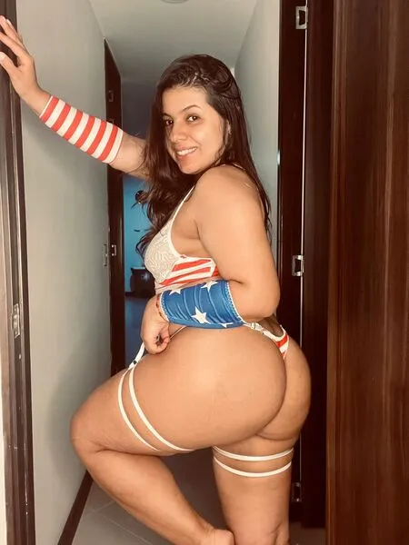 Live sex webcam photo for miadanielsss #6348896