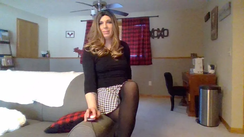 Live sex webcam photo for Lily_Flour #2013419