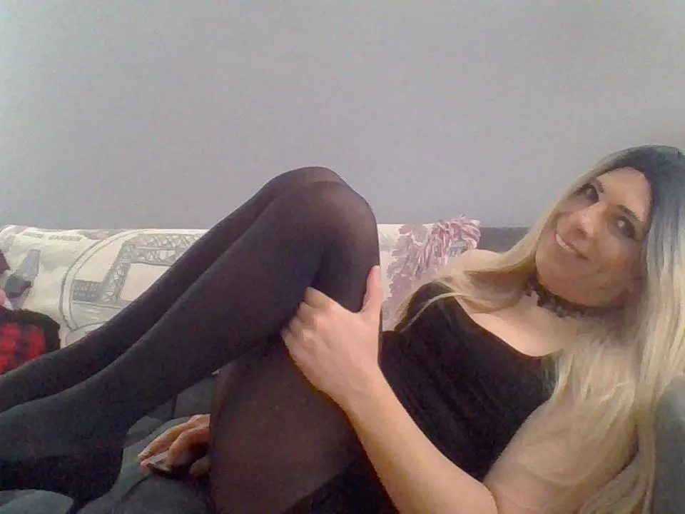 Live sex webcam photo for Lily_Flour #2638555