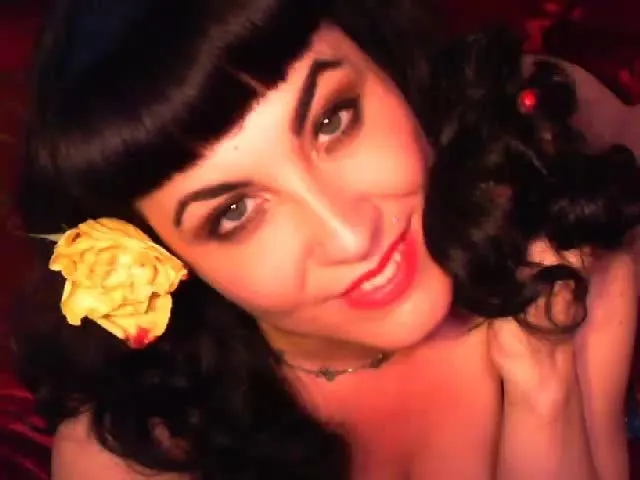 Live sex webcam photo for Claudine #7811224