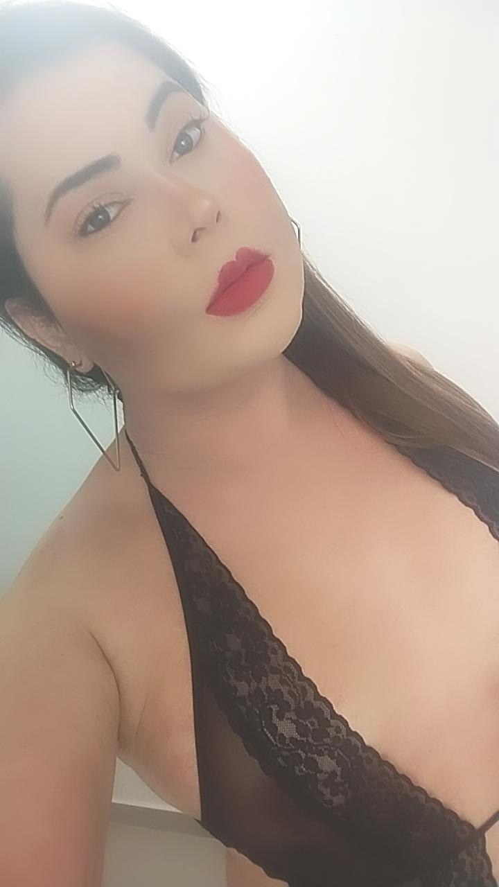 Live sex webcam photo for ShenoaRose #2901069