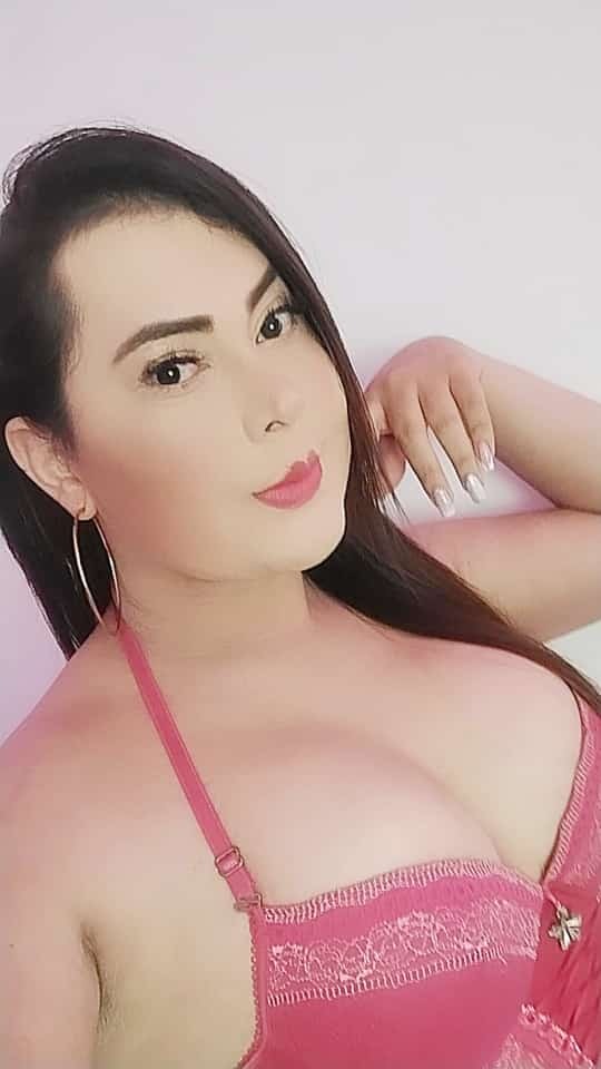 Live sex webcam photo for ShenoaRose #4107481