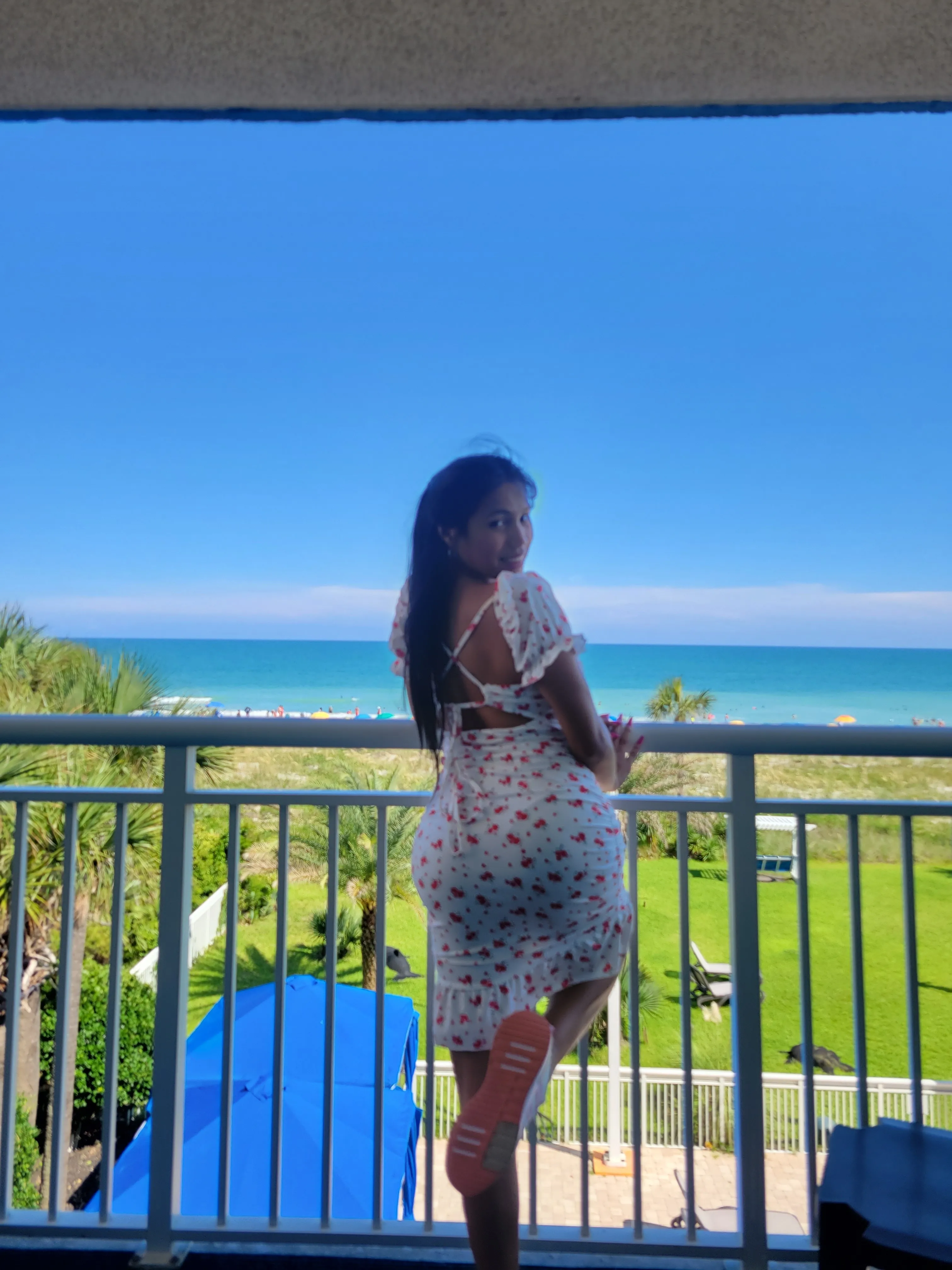 Live sex webcam photo for GorgeousKayla22 #7945477