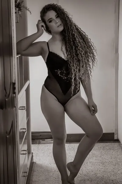 Live sex webcam photo for Tamara_Green #5893352