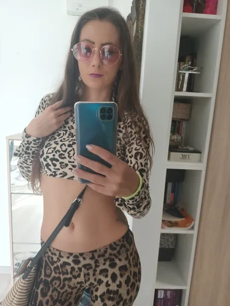 Live sex webcam photo for NikkyDiamonds #2403168