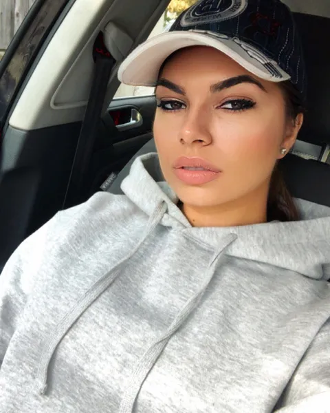 Live sex webcam photo for Raissahot4u #7121404