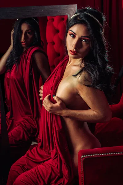 Live sex webcam photo for Emily_v #3498940