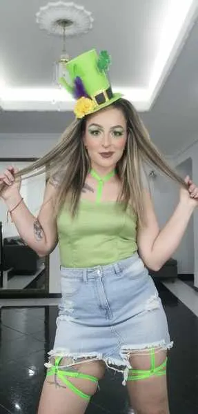 Live sex webcam photo for JuliethCooper #3086755