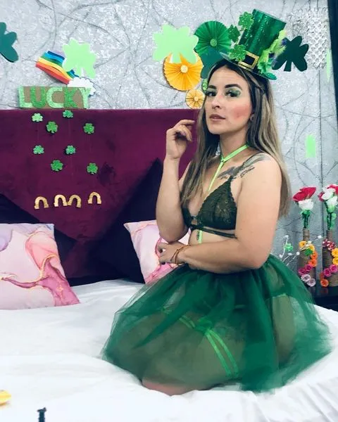 Live sex webcam photo for JuliethCooper #3098470