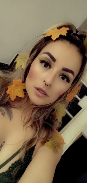 Live sex webcam photo for JuliethCooper #2764306