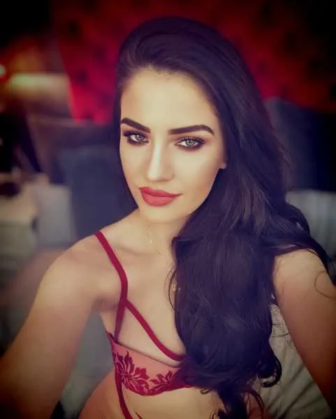 Live sex webcam photo for ACandyDoll #1803731