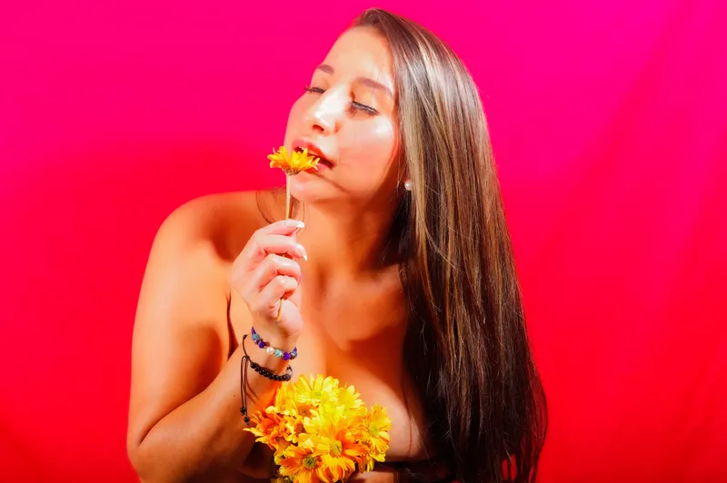 Live sex webcam photo for ArianaMoss #2489545