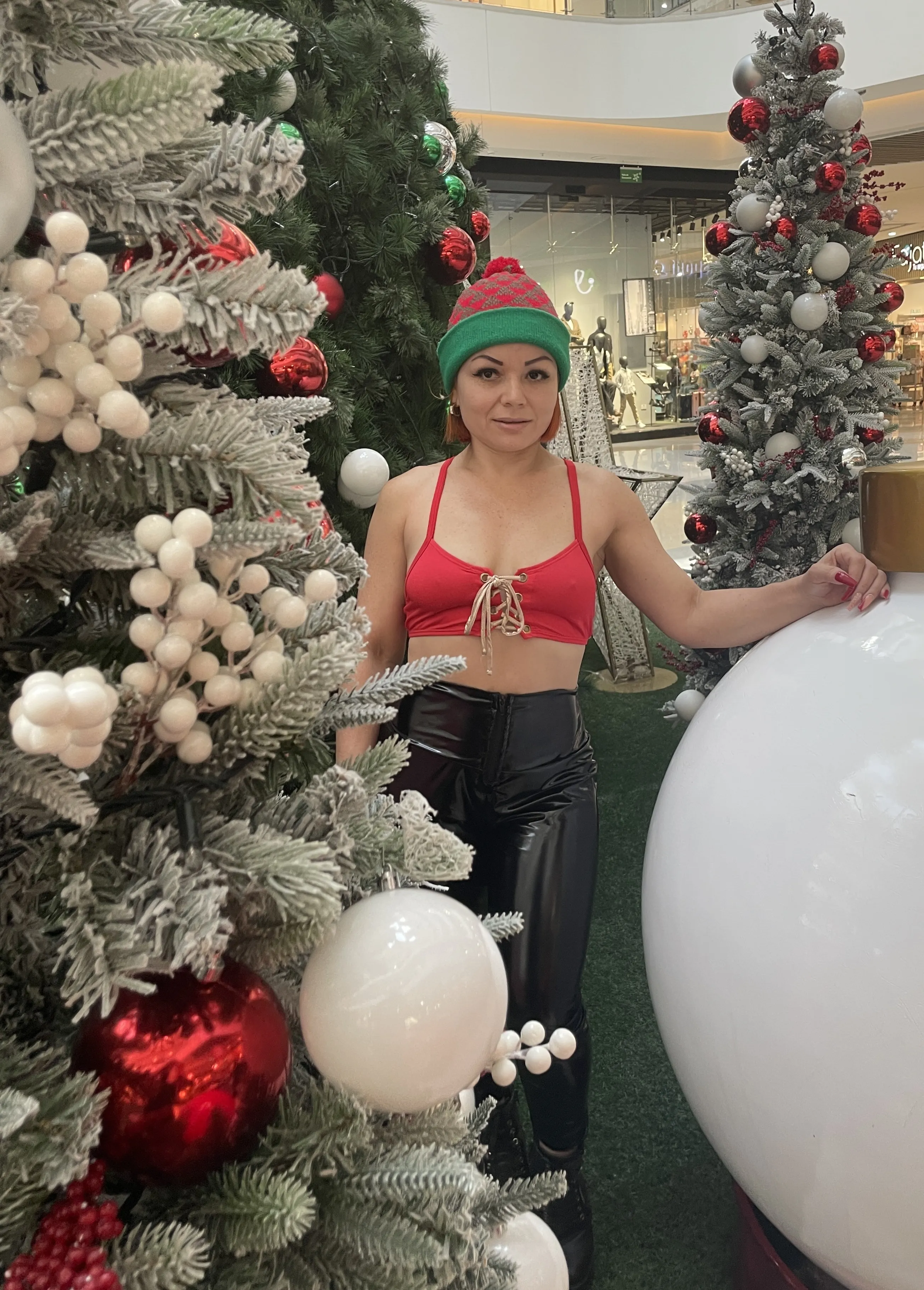 Live sex webcam photo for Yulina_Kyle30 #7104995