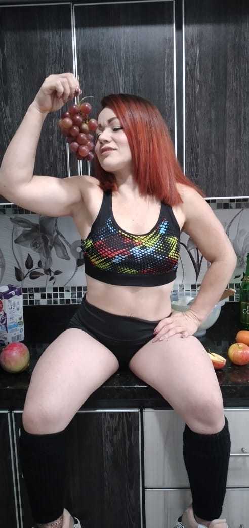 Live sex webcam photo for Yulina_Kyle30 #7101747