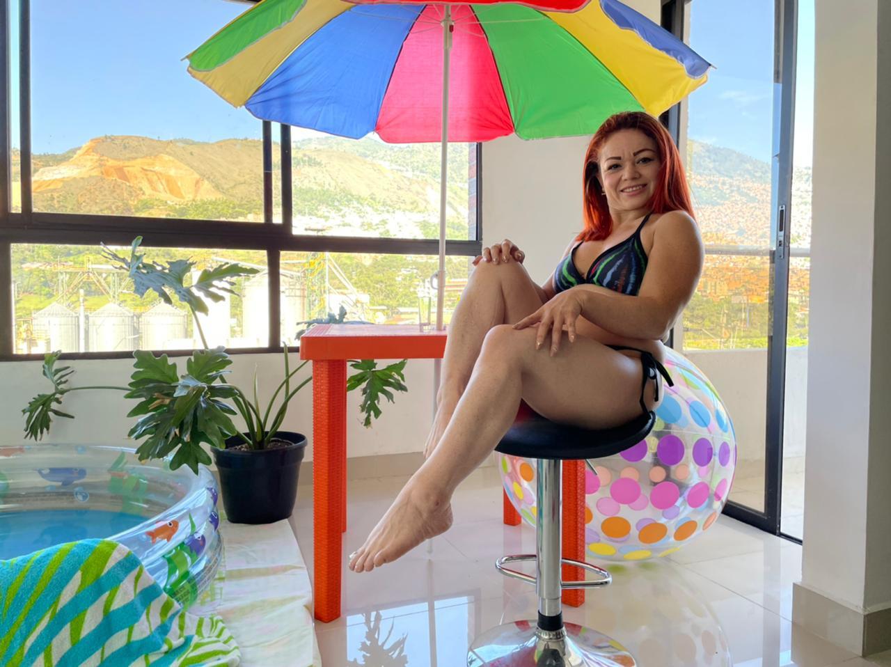 Live sex webcam photo for Yulina_Kyle30 #7101903