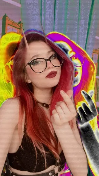 Live sex webcam photo for SamantaRox #2906680