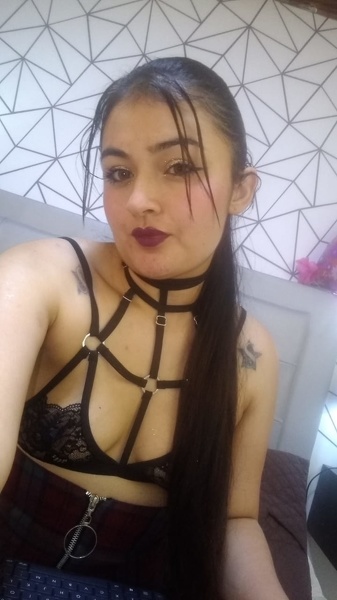 Live sex webcam photo for SophiexHot #2249039