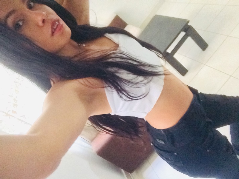 Live sex webcam photo for Riassa #1925443