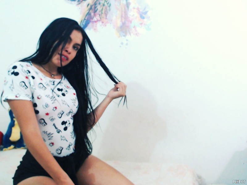 Live sex webcam photo for Riassa #1925474