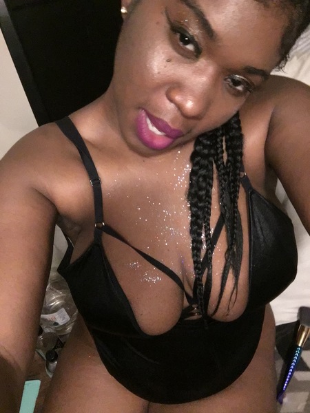 Live sex webcam photo for KiaDinero211 #2067822