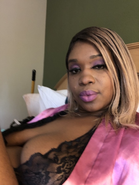 Live sex webcam photo for KiaDinero211 #3442661