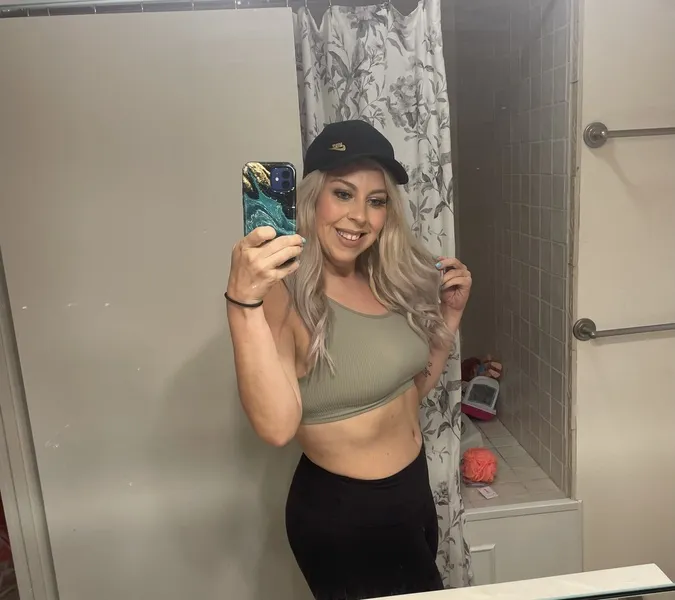 Live sex webcam photo for BeccaMoore4U #3540975