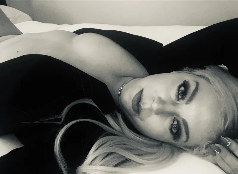 Live sex webcam photo for BeccaMoore4U #2032404