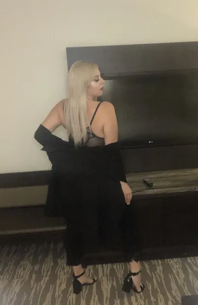 Live sex webcam photo for BeccaMoore4U #2032418