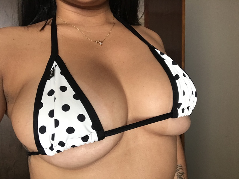 Live sex webcam photo for Gaby_Hotwife #2100533