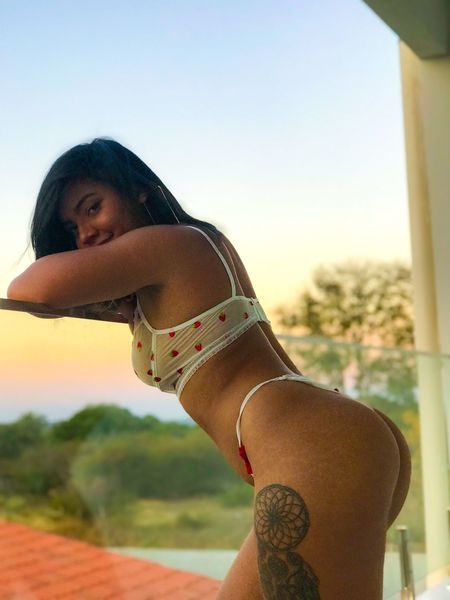 Live sex webcam photo for Gaby_Hotwife #3098032