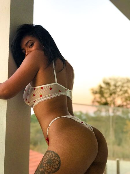 Live sex webcam photo for Gaby_Hotwife #3098029