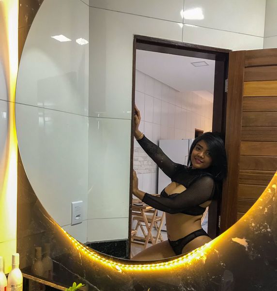 Live sex webcam photo for Gaby_Hotwife #3098031