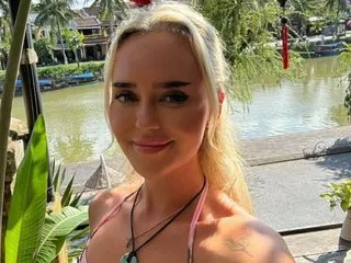 Live sex webcam photo for EnglishAngelica #8456521