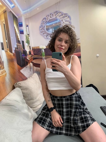 Live sex webcam photo for RubyCurly #2406440