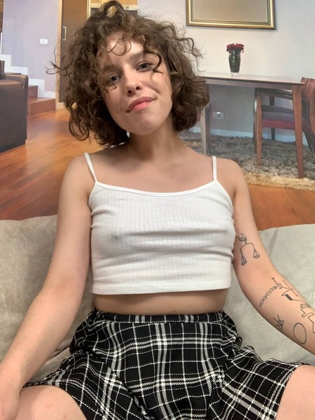 Live sex webcam photo for RubyCurly #2406441