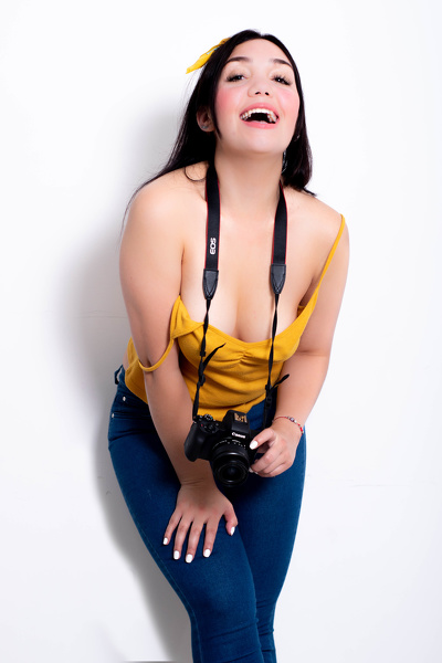 Live sex webcam photo for LinsayyColeman #2019188