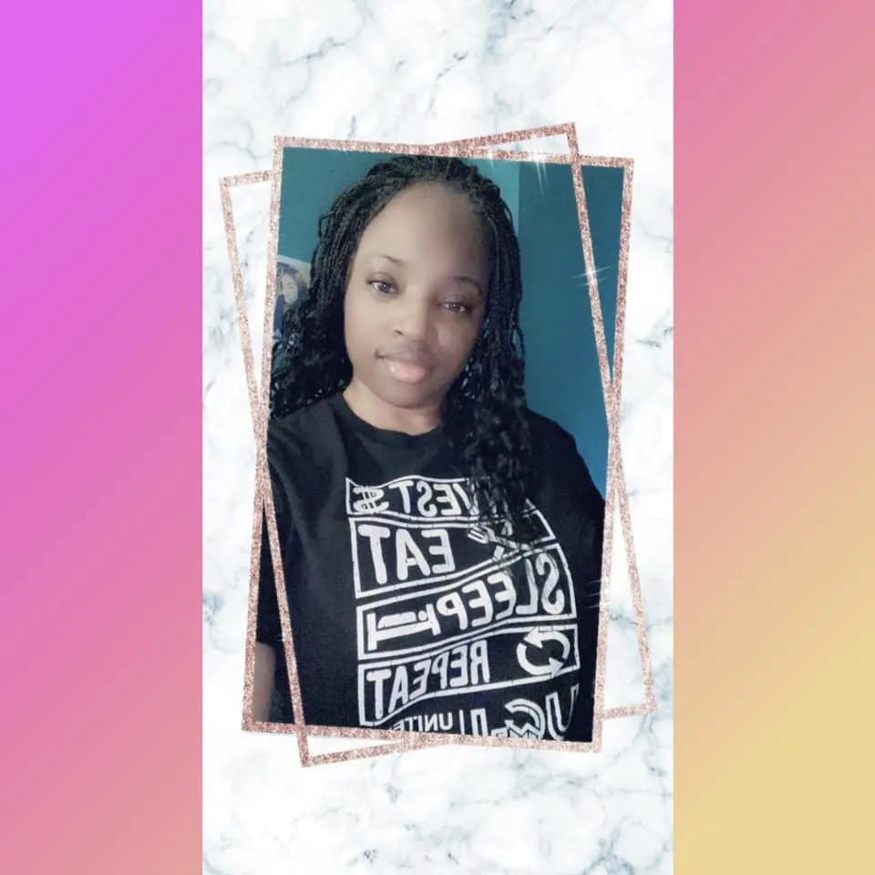 Live sex webcam photo for SexyMona #7793072