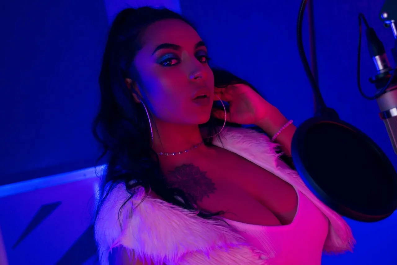 Live sex webcam photo for MartinaPiero #7109703