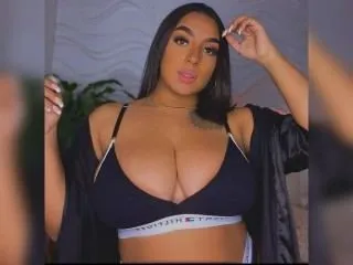 Live sex webcam photo for MartinaPiero #5989386