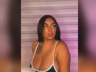Live sex webcam photo for MartinaPiero #6363763