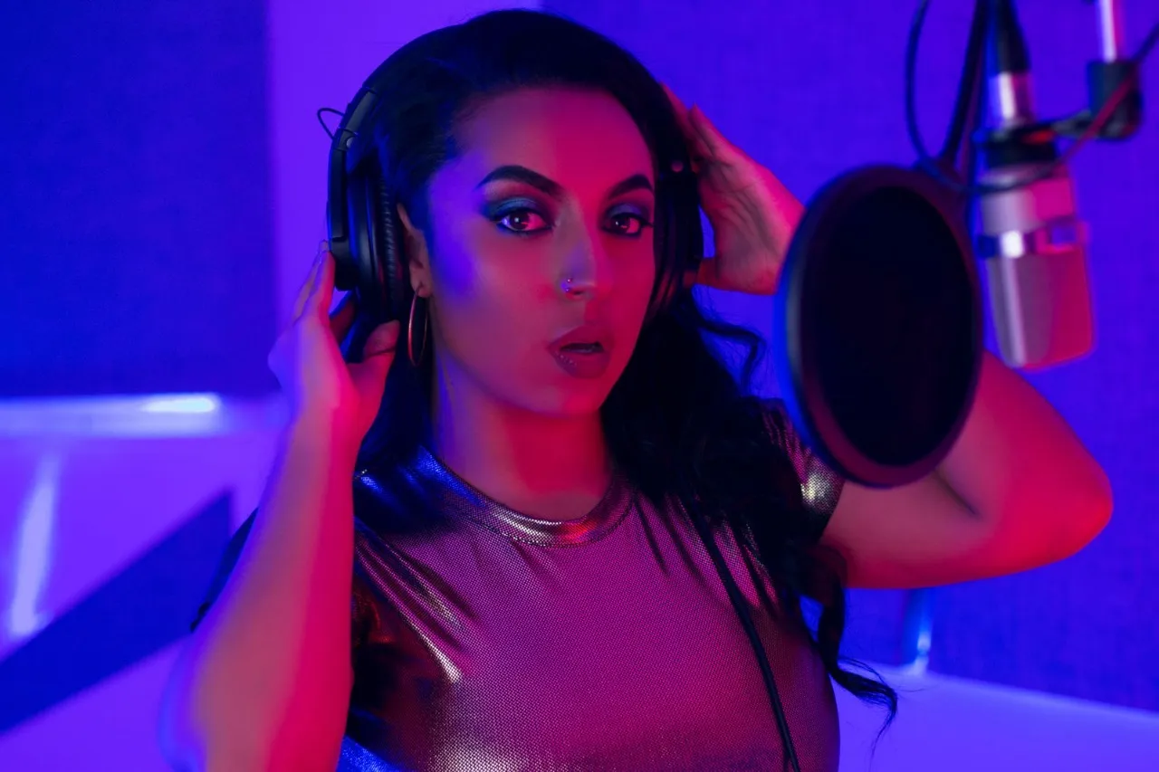 Live sex webcam photo for MartinaPiero #7109702